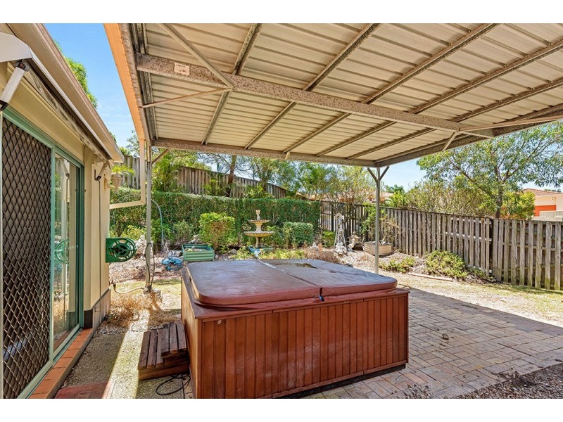 15 Langport Parade, Mudgeeraba QLD 4213