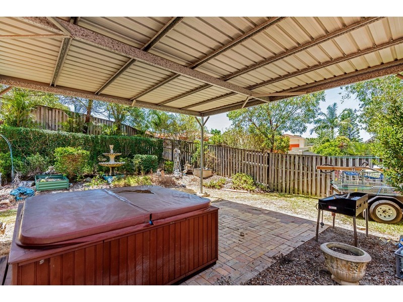 15 Langport Parade, Mudgeeraba QLD 4213