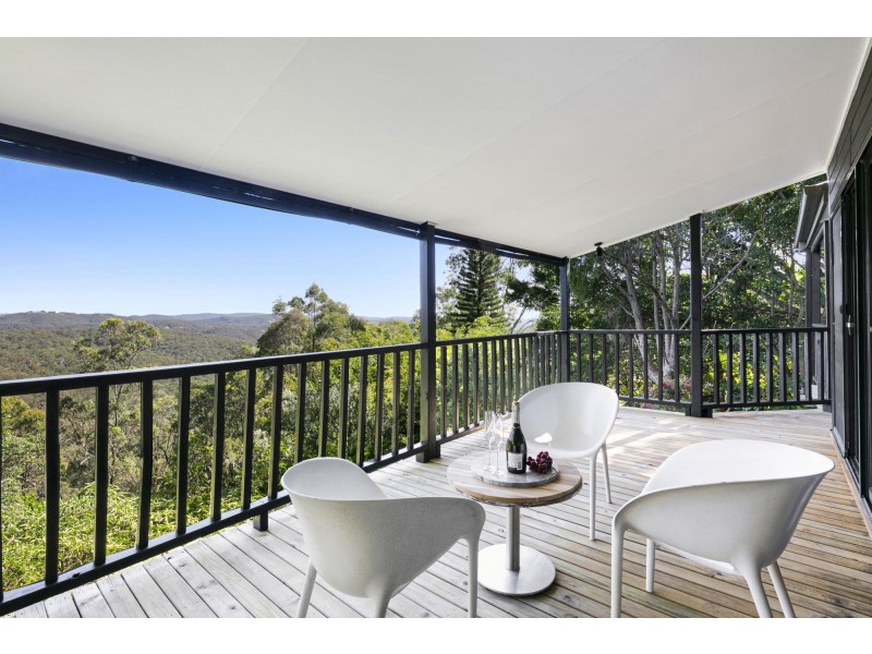 180 Chesterfield Drive, Bonogin QLD 4213