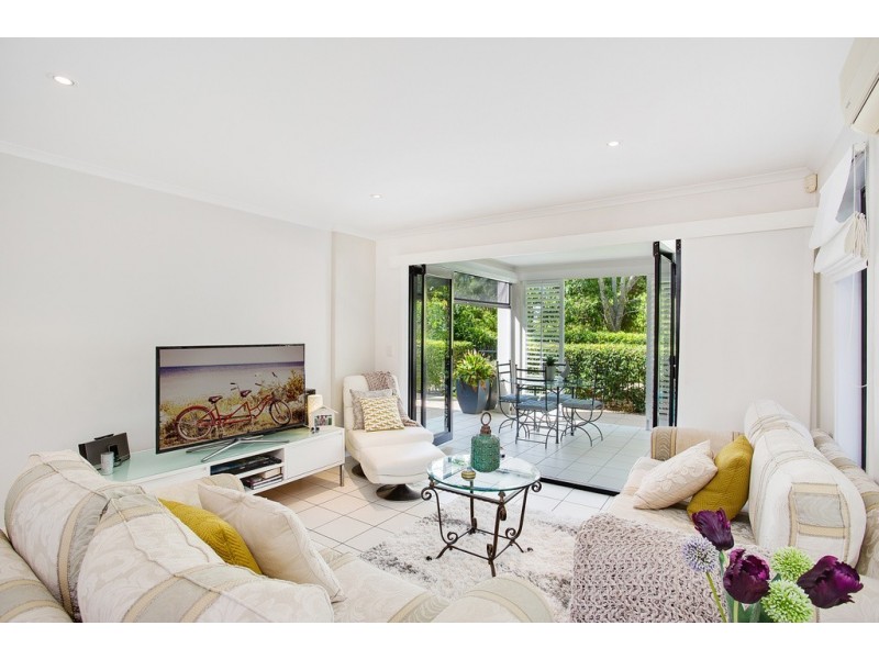 73 Riverwalk Avenue, Robina QLD 4226