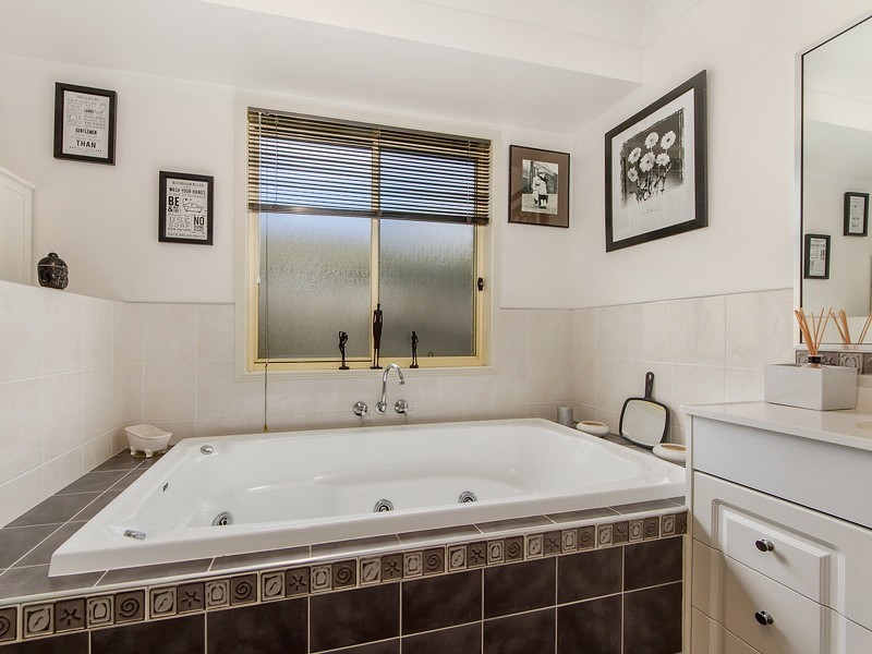 5 Mountain Ash Circuit, Robina QLD 4226