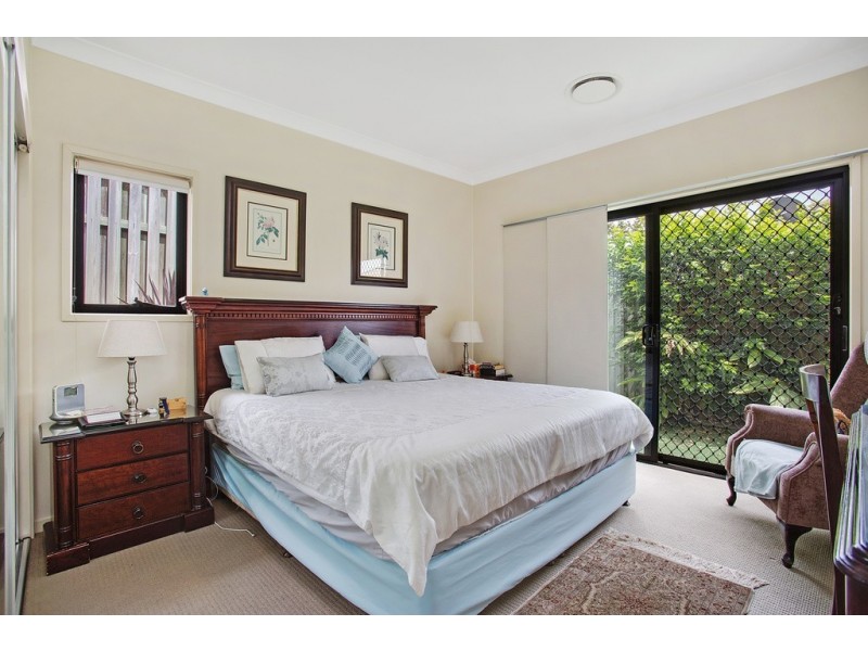 2/9 Palma Crescent, Varsity Lakes QLD 4227