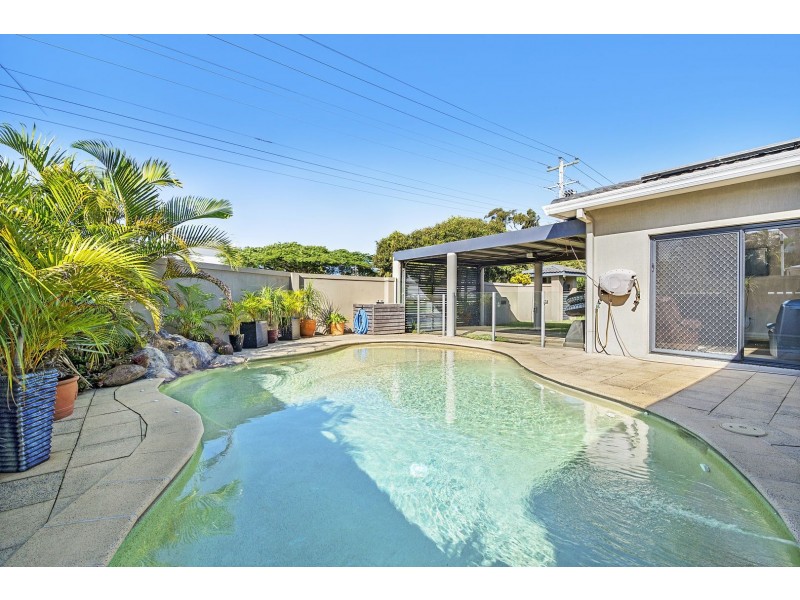 5 Rio Vista Boulevard, Broadbeach Waters QLD 4218