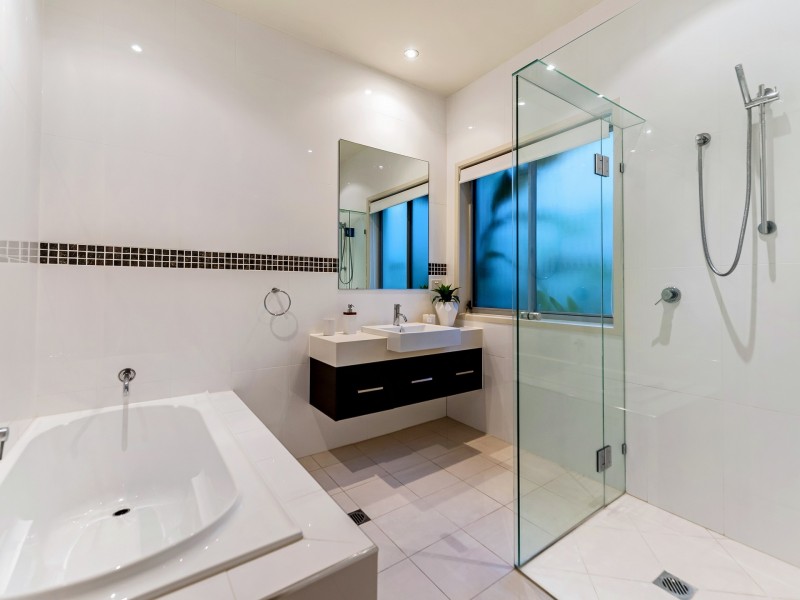 2015 The Boulevarde, Benowa QLD 4217