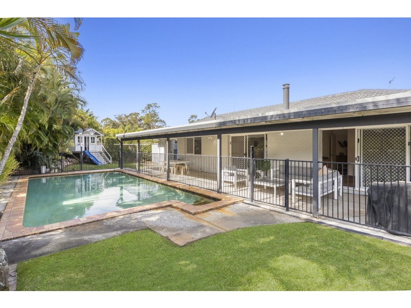 33 Merion Court, Robina QLD 4226