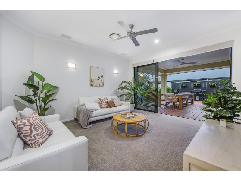 12 Worchester Terrace, Reedy Creek QLD 4227