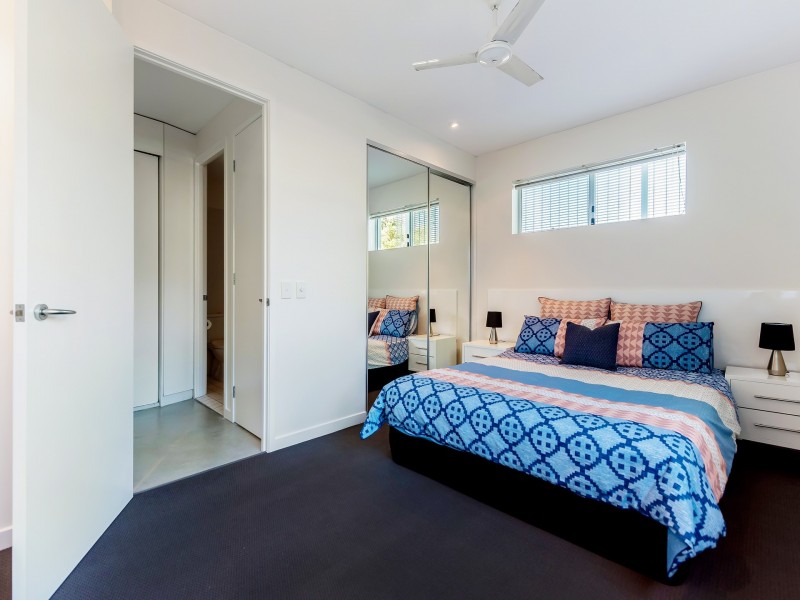 10/98 University Drive, Varsity Lakes QLD 4227