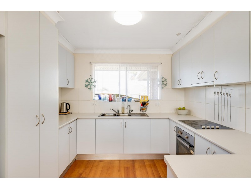 8 Leichhardt Street, Centenary Heights QLD 4350