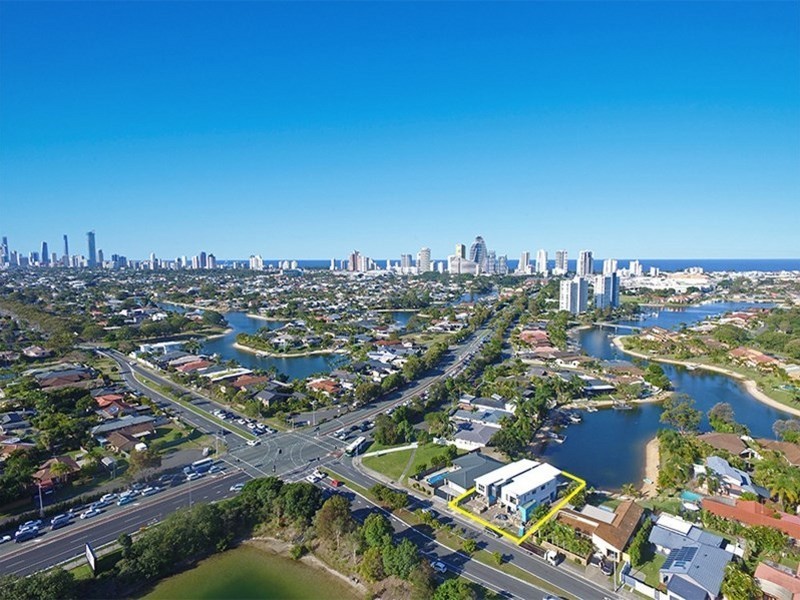 2/184 Rio Vista Boulevard, Mermaid Waters QLD 4218