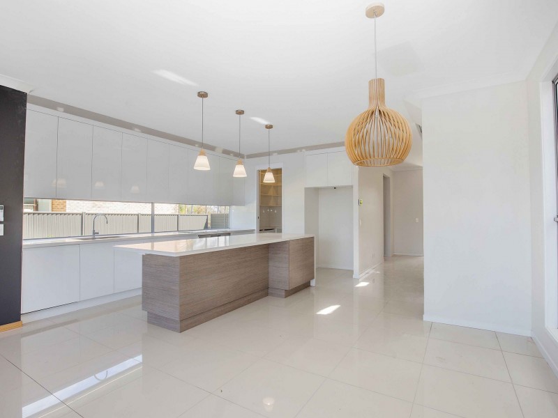 2/184 Rio Vista Boulevard, Mermaid Waters QLD 4218