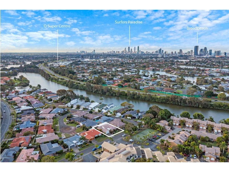 12 Resort Drive, Robina QLD 4226