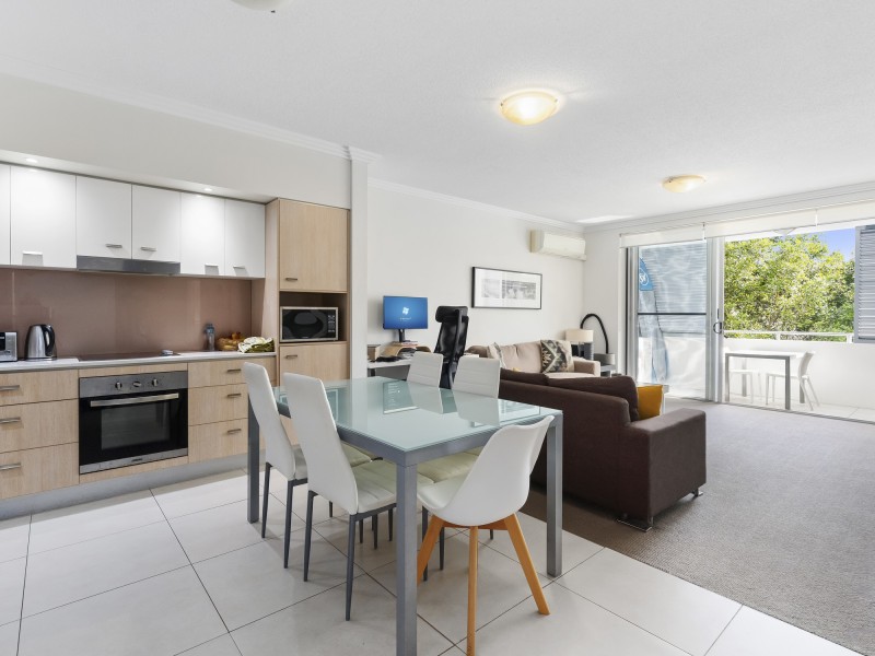 124/1-7 Moores Crescent, Varsity Lakes QLD 4227