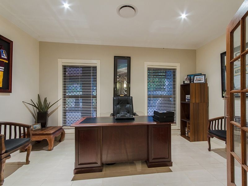 77 Lawnhill Drive, Nerang QLD 4211