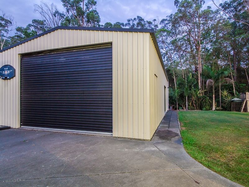 77 Lawnhill Drive, Nerang QLD 4211