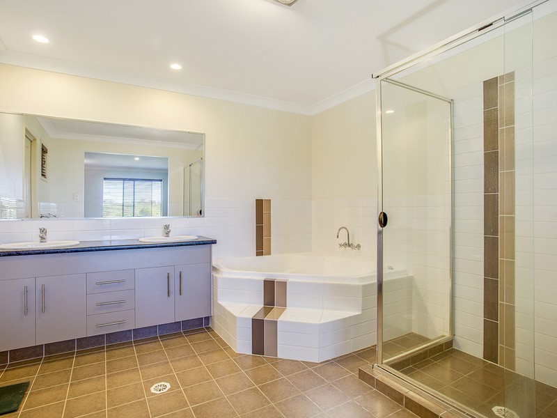 25 Kauri Pine Street, Reedy Creek QLD 4227
