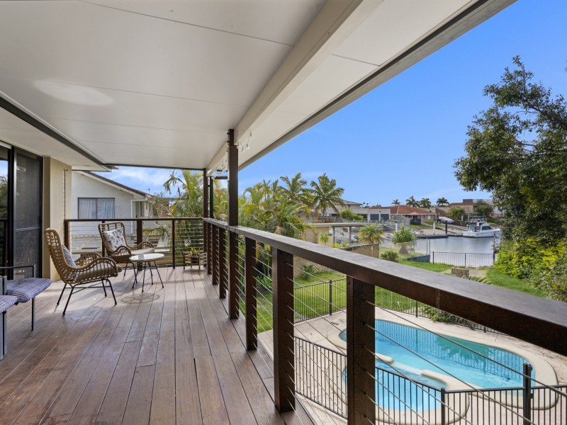 55 Abalone Avenue, Paradise Point QLD 4216