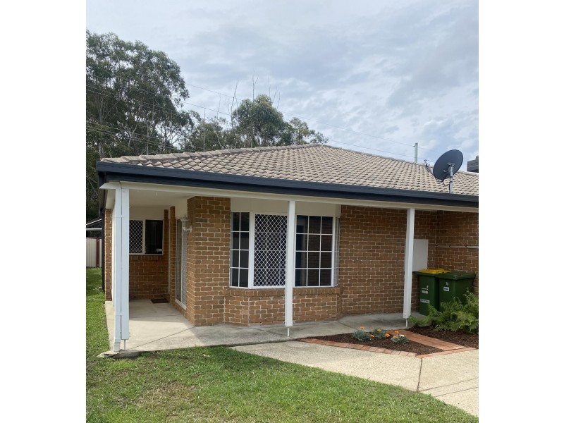 1/15 Liam Court, Labrador QLD 4215