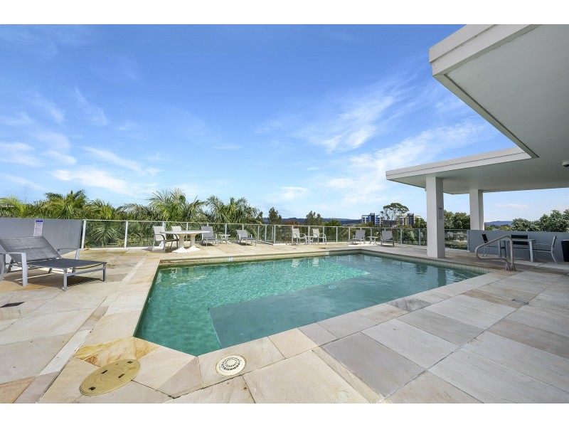 102/1-7 Moores Crescent, Varsity Lakes QLD 4227