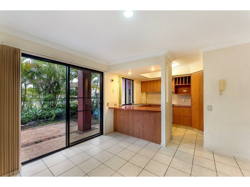 33/302 Christine Avenue, Varsity Lakes QLD 4227