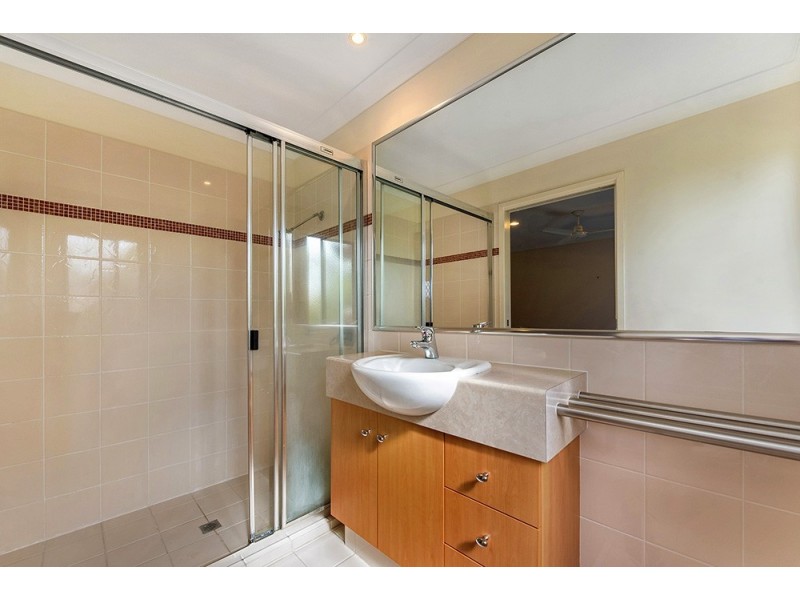 33/302 Christine Avenue, Varsity Lakes QLD 4227