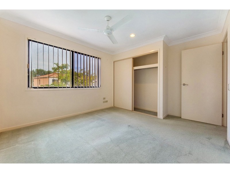 33/302 Christine Avenue, Varsity Lakes QLD 4227