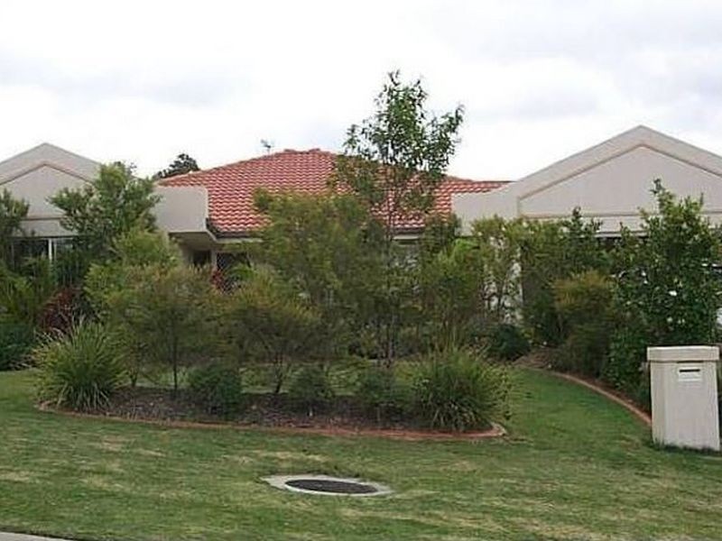 13 Leicester Terrace, Mudgeeraba QLD 4213