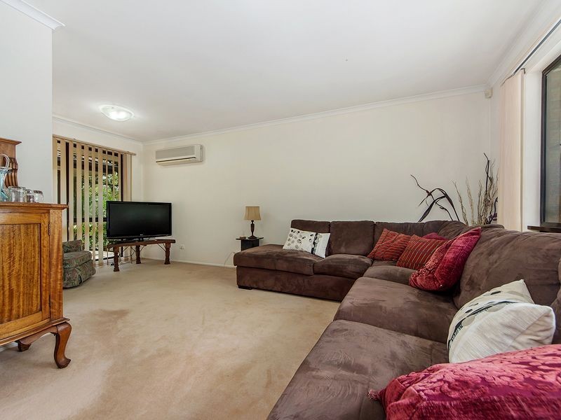 8 Stirling Court, Bonogin QLD 4213
