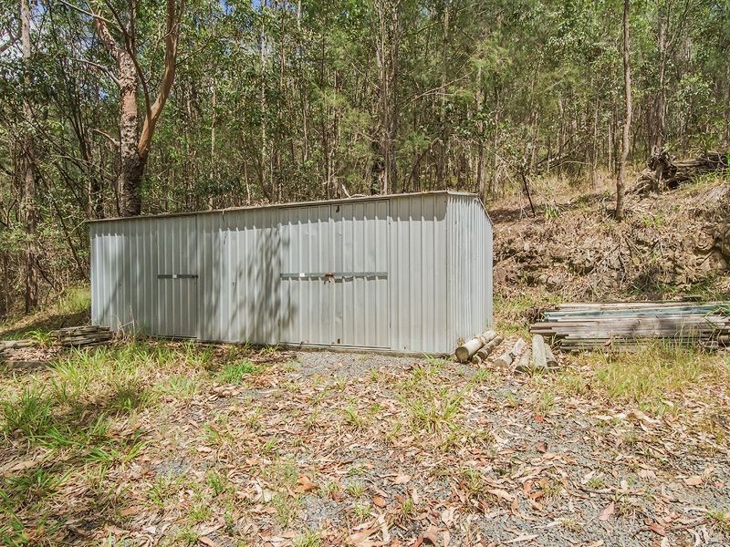 8 Stirling Court, Bonogin QLD 4213