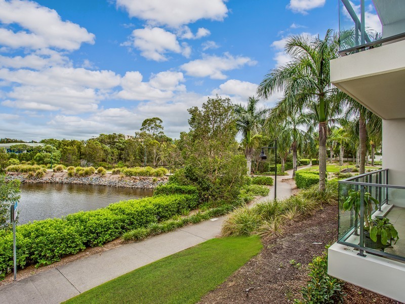 20/9 Moores Crescent, Varsity Lakes QLD 4227