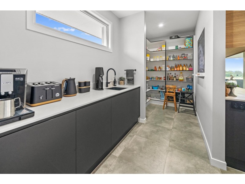 108 Montego Hills Drive, Kingsholme QLD 4208