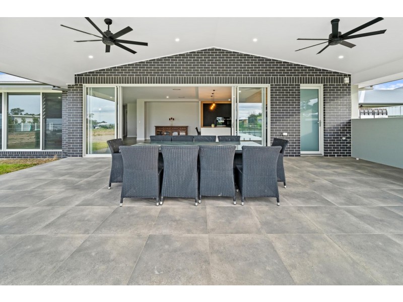 108 Montego Hills Drive, Kingsholme QLD 4208