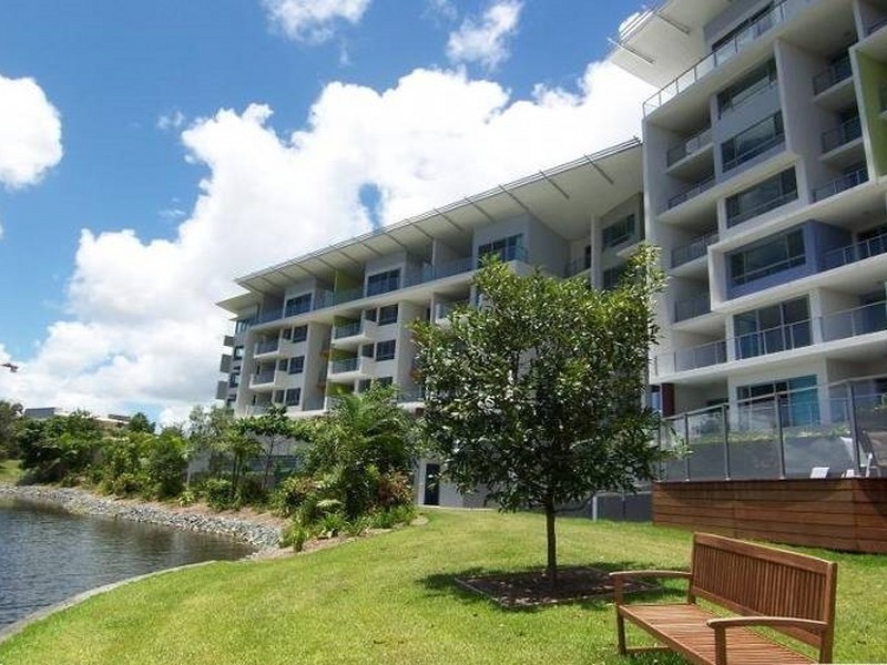 101/2-4 Riverwalk Avenue, Robina QLD 4226