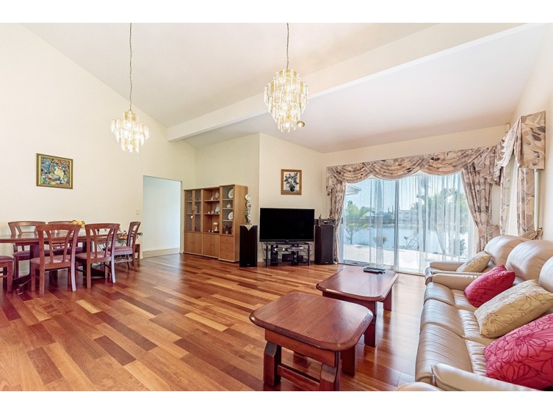 140 Port Jackson Boulevard, Clear Island Waters QLD 4226