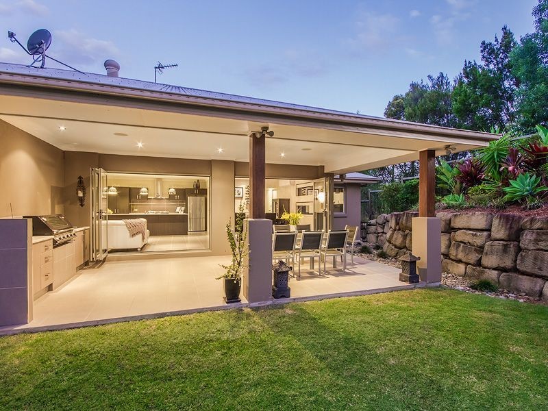 4 Skyburnett Street, Reedy Creek QLD 4227