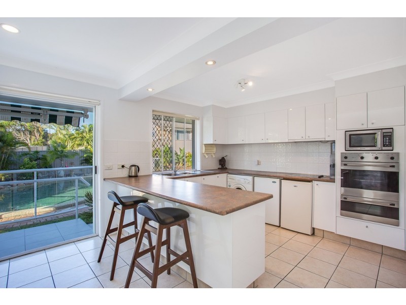 14 Anglesea Court, Robina QLD 4226