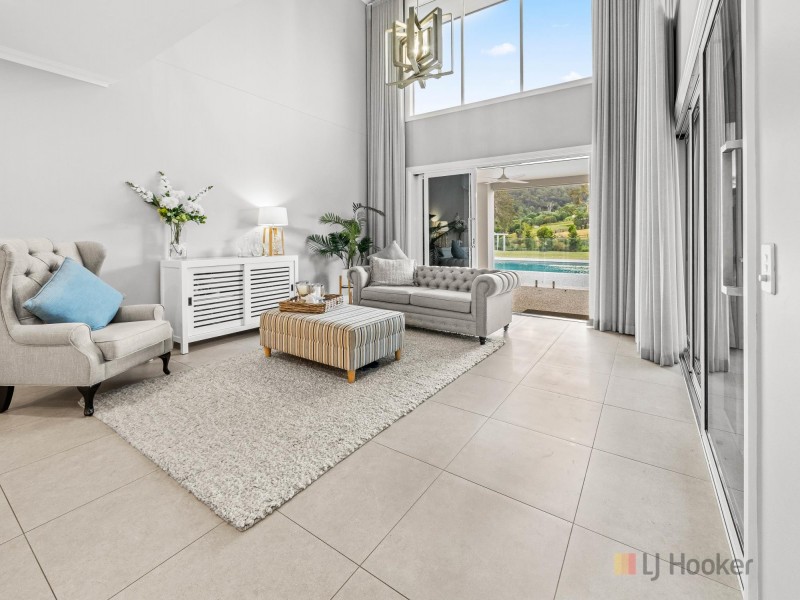 9 Stockman Street, Kingsholme QLD 4208