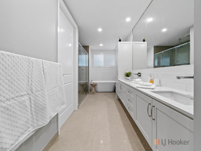 9 Stockman Street, Kingsholme QLD 4208