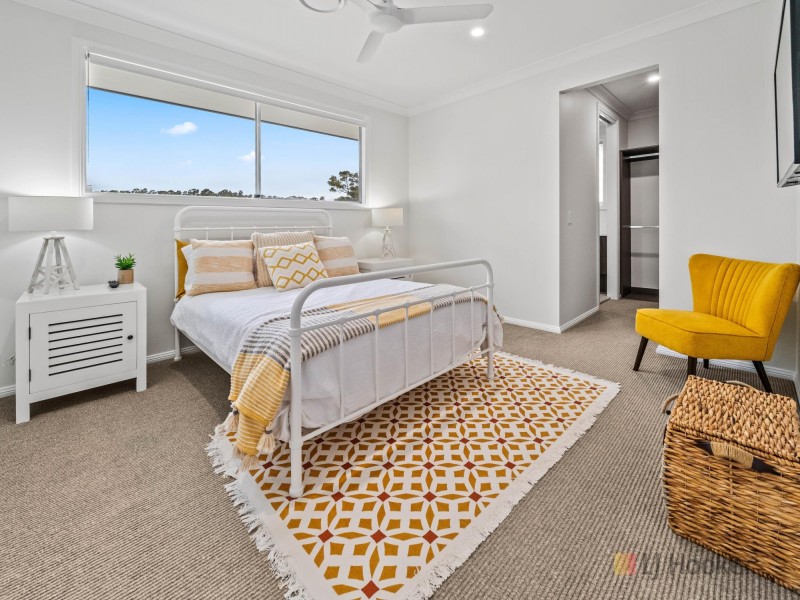 9 Stockman Street, Kingsholme QLD 4208