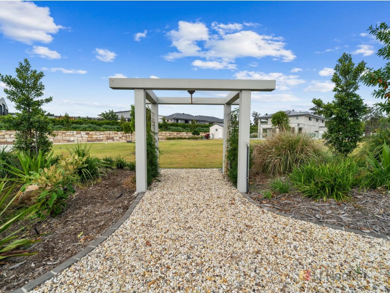 9 Stockman Street, Kingsholme QLD 4208