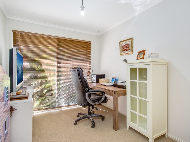 16 Federal Place, Robina QLD 4226