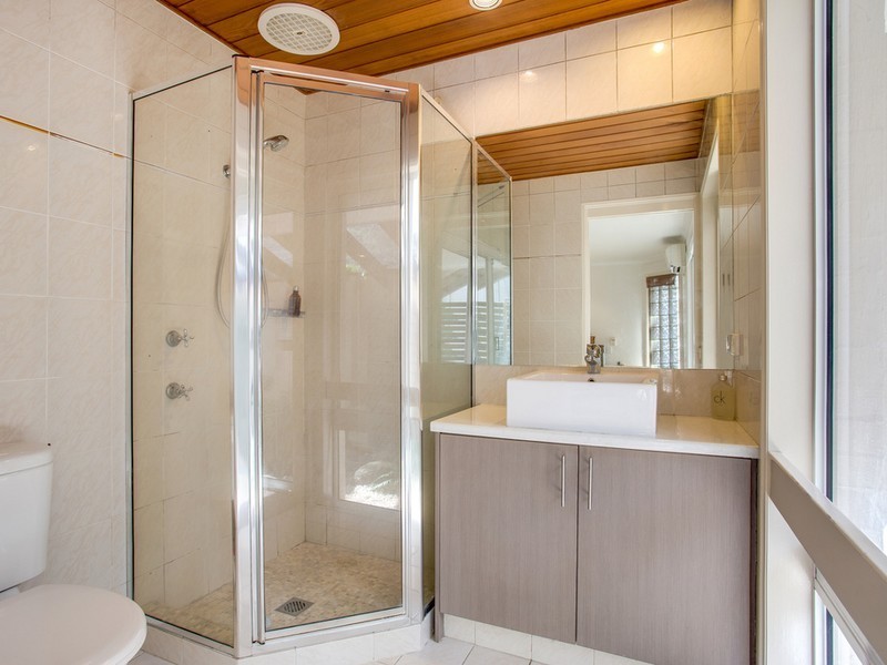 16 Federal Place, Robina QLD 4226