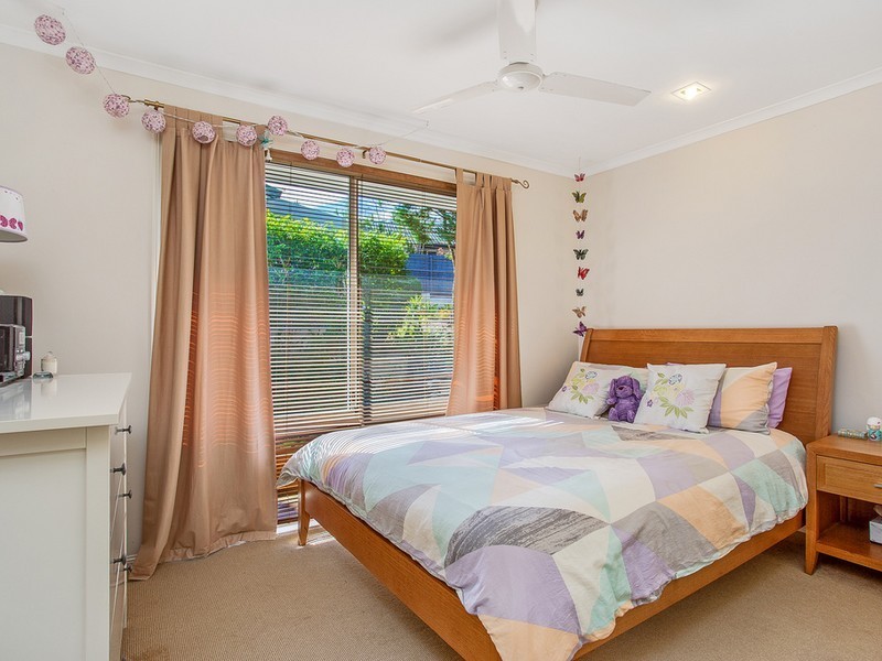 16 Federal Place, Robina QLD 4226