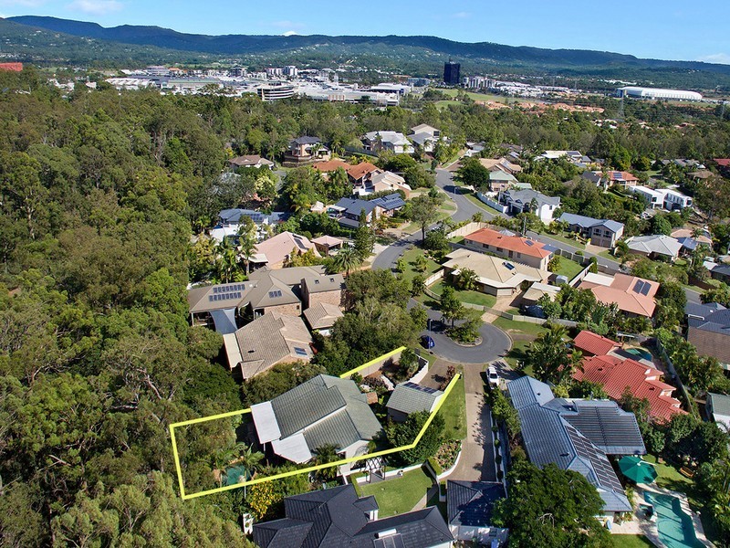 16 Federal Place, Robina QLD 4226