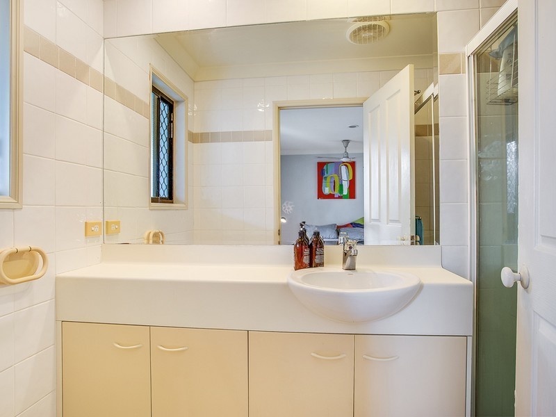 8/2-4 Langport Parade, Mudgeeraba QLD 4213