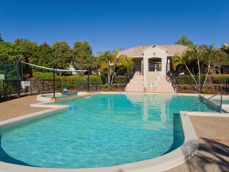 8/2-4 Langport Parade, Mudgeeraba QLD 4213