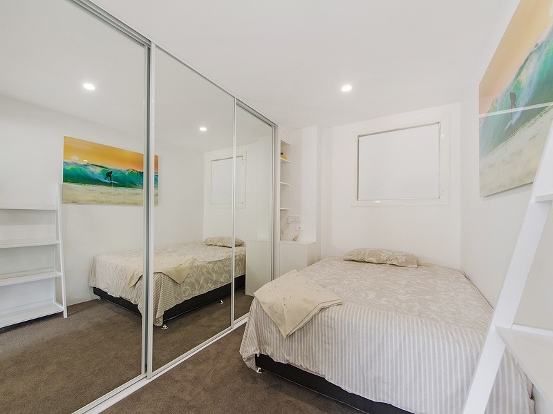 9-10/3302 Surfers Paradise Blvd, Surfers Paradise QLD 4217