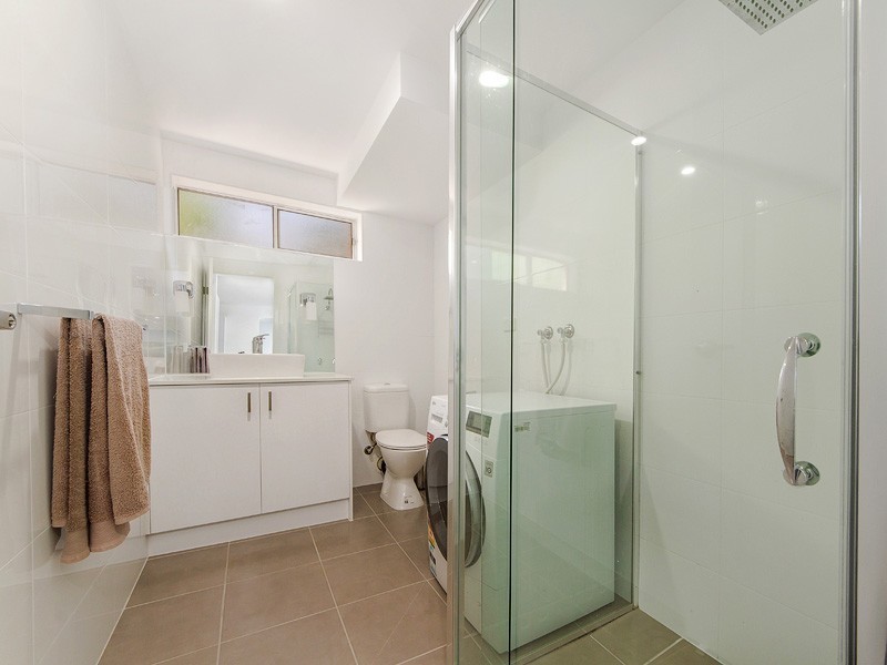9-10/3302 Surfers Paradise Blvd, Surfers Paradise QLD 4217