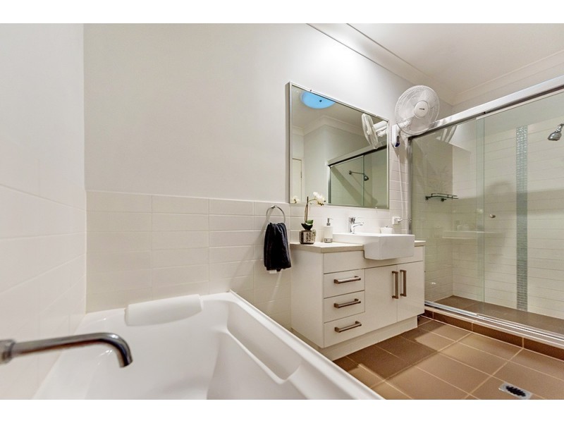 1/62 Bayswater Avenue, Varsity Lakes QLD 4227