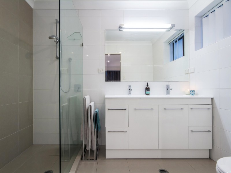 29 Numeralla Avenue, Ashmore QLD 4214