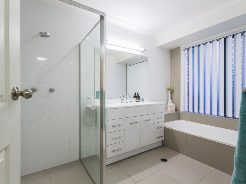 29 Numeralla Avenue, Ashmore QLD 4214
